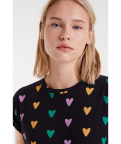camiseta-manga-corta-corazones-compania-fantastica
