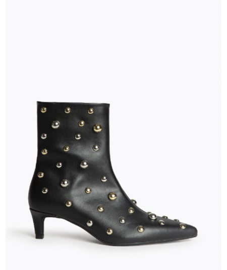 botin-negro-de-corina-tacon-fino