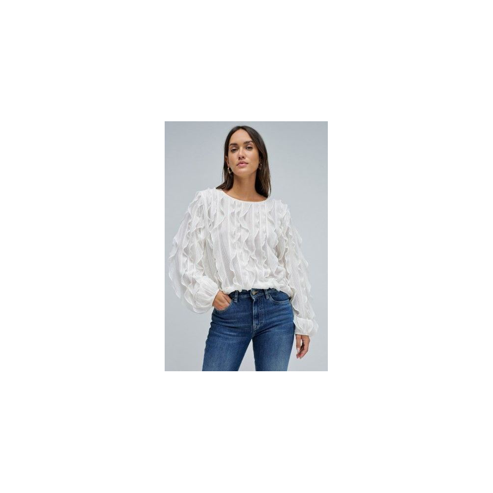 blusa-con-volantes-de-salsa