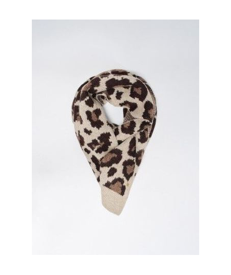 bufanda-estampado-animal-de-salsa
