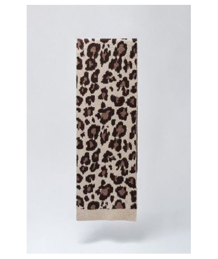 bufanda-estampado-animal-de-salsa