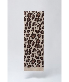 bufanda-estampado-animal-de-salsa