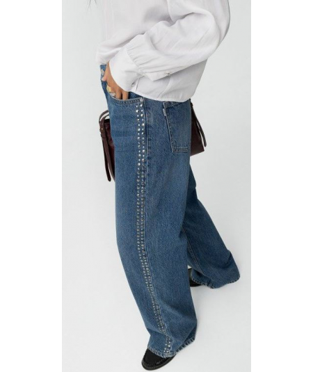 jeans-de-pierna-ancha-con-aplicaciones-tiffosi
