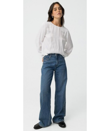 jeans-de-pierna-ancha-con-aplicaciones-tiffosi