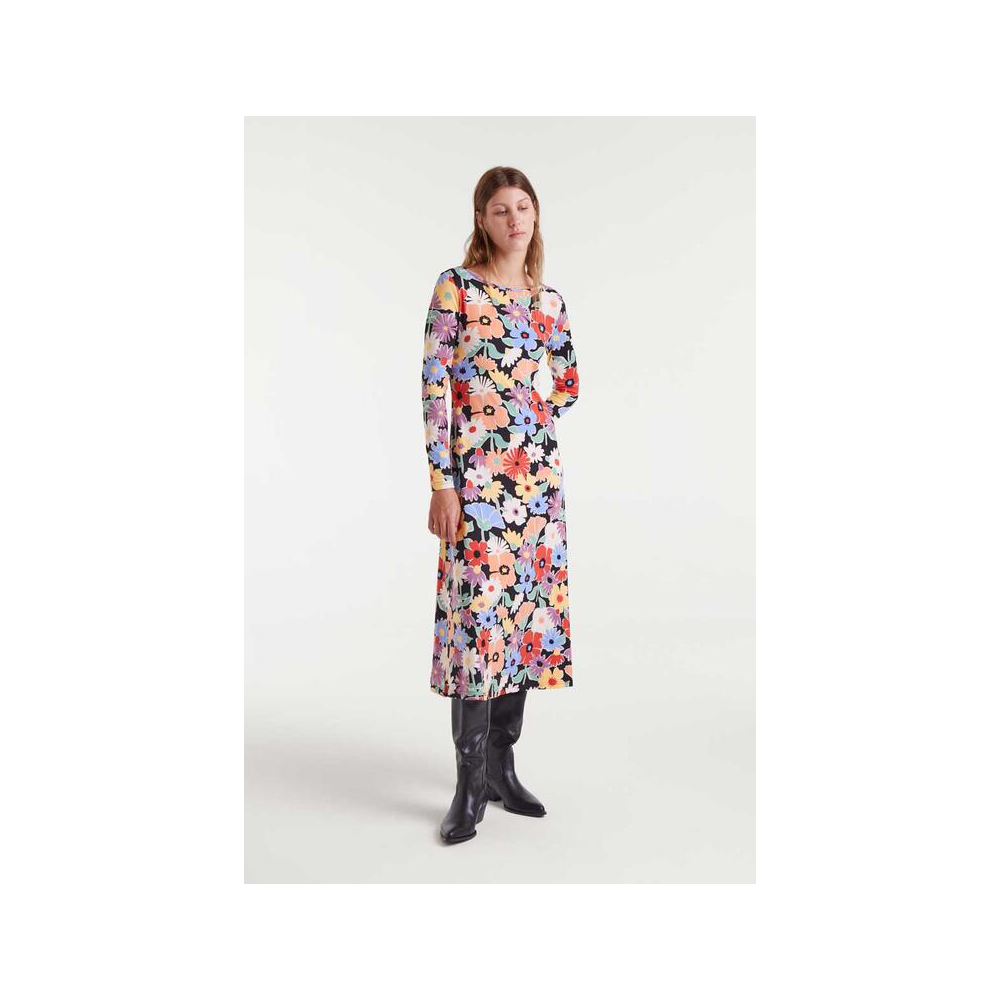 vestido-midi-manga-larga-de-compania-fantastica