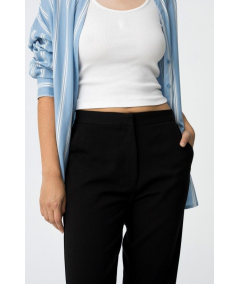 pantalones-chinos-slim-fit-violeta-tiffosi