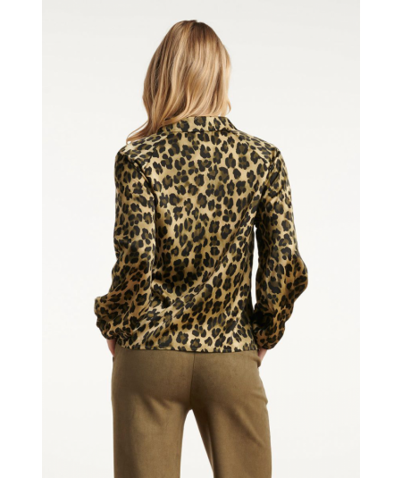 camisa-satinada-animal-print-verde-smashed-lemon