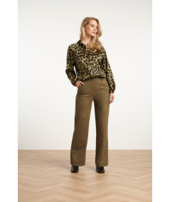camisa-satinada-animal-print-verde-smashed-lemon