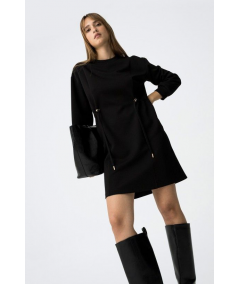 vestido-corto-con-escote-redondo-de-tiffosi