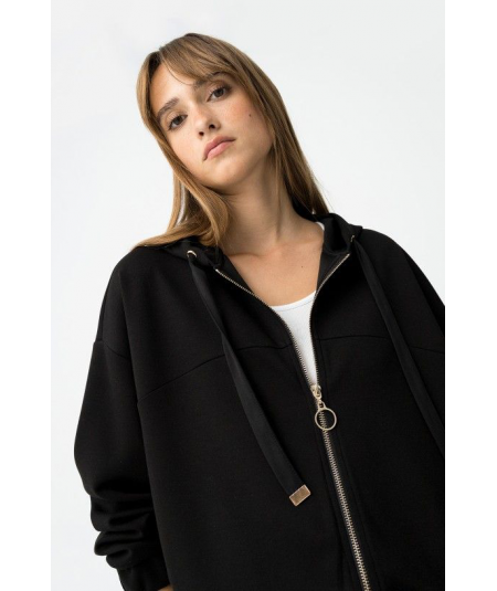 chaqueta-oversized-tipo-chandal-con-gorro-de-tiffosi