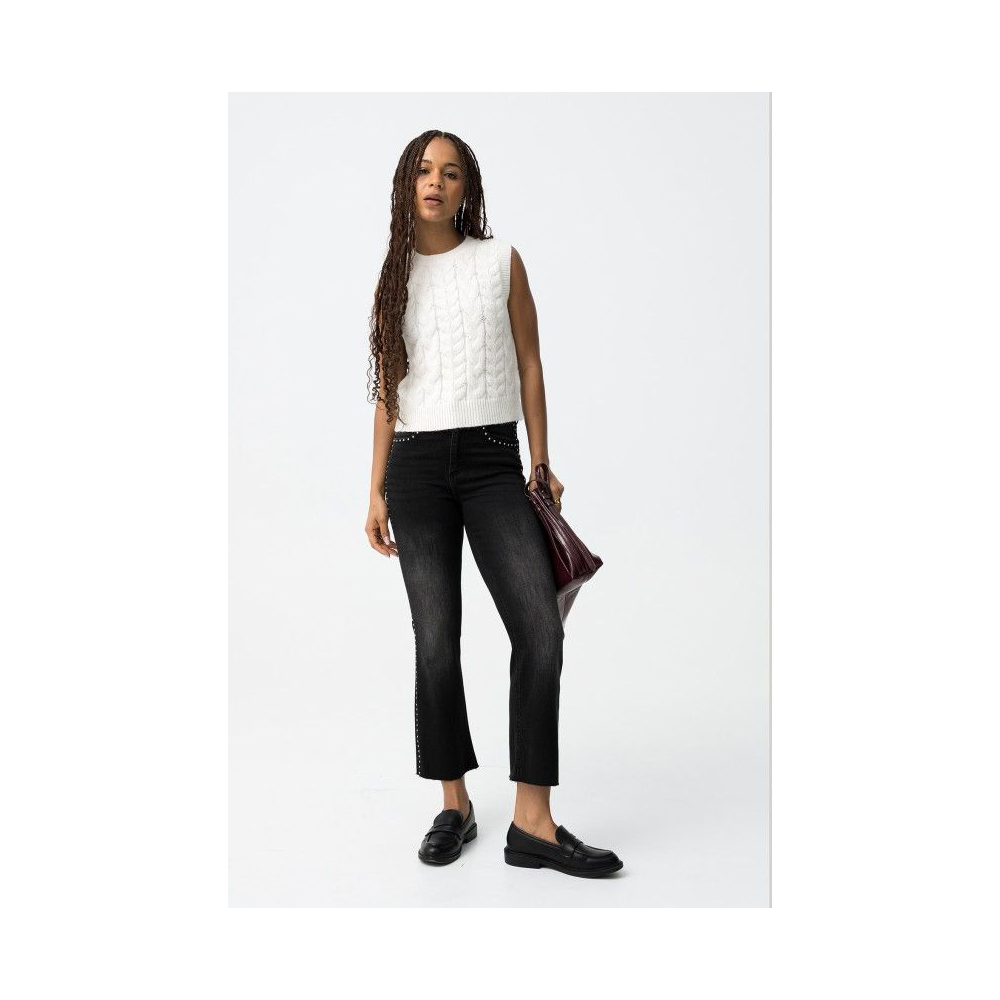 jeans-megan-gropped-flare-con-tachuelas-laterales-de-tiffosi