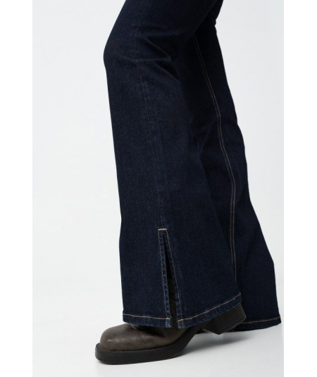 jeans-zoe-flare-en-azul-oscuro