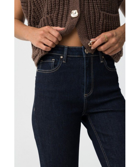 jeans-zoe-flare-en-azul-oscuro