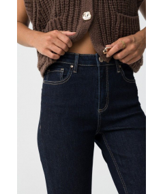 jeans-zoe-flare-en-azul-oscuro