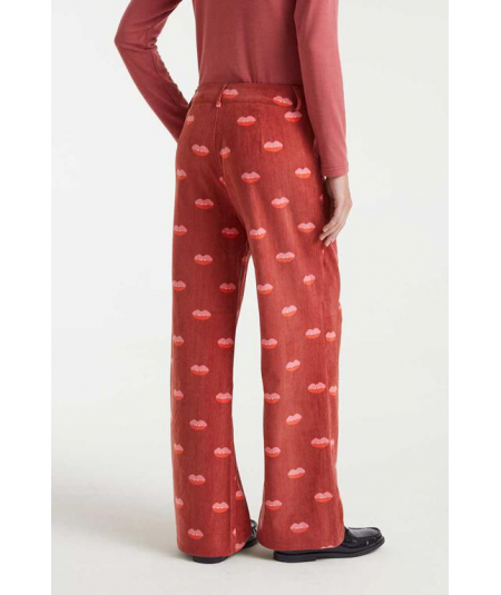 pantalon-micropana-estampado-de-compania-fantastica