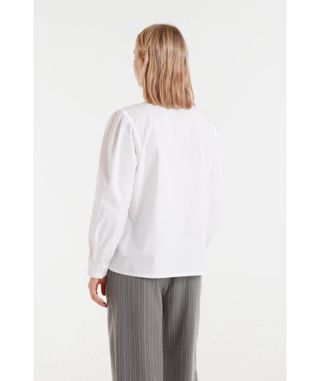 camisa-algodon-con-lazada-en-cuello-de-compania-fantastica