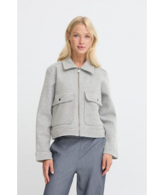chaqueta-con-bolsillos-de-byoung