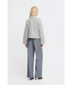chaqueta-con-bolsillos-de-byoung