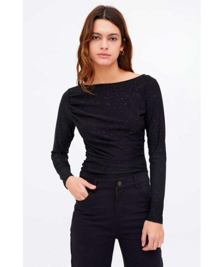 camiseta-de-tejido-crepe-de-compania-fantastica