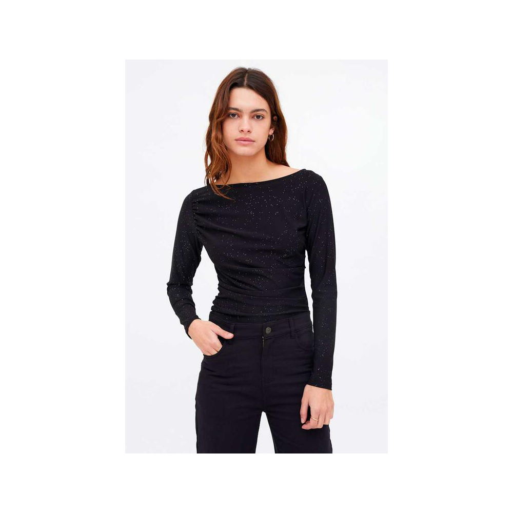 camiseta-de-tejido-crepe-de-compania-fantastica