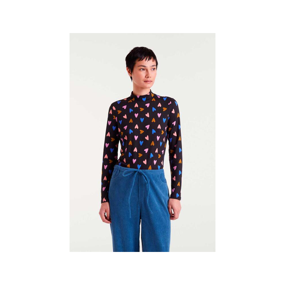 camiseta-estampada-cuello-de-compania-fantastica