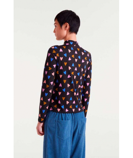 camiseta-estampada-cuello-de-compania-fantastica