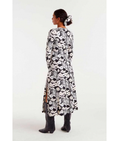 vestido-largo-con-cuello-barco-de-compania-fantastica