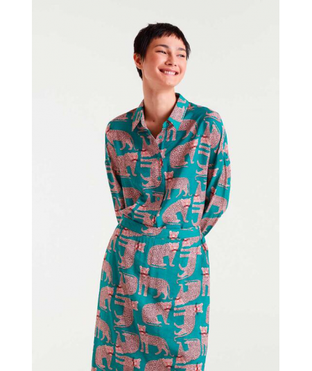 camisa-estampada-cuello-solapa-de-compania-fantastica