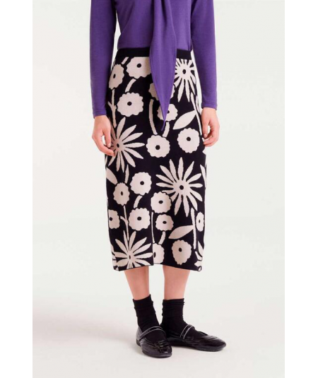 falda-midi-con-estampado-de-compania-fantastica