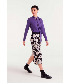 falda-midi-con-estampado-de-compania-fantastica