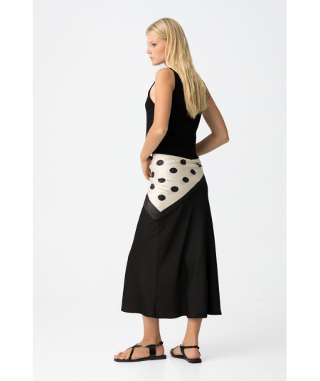 falda-mini-satinada-de-tiffosi