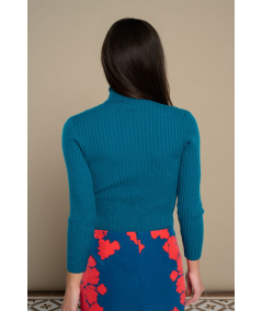 jersey-con-detalle-de-botones-de-minueto