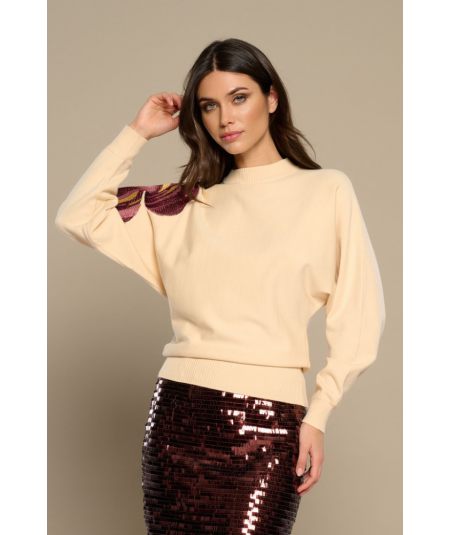 jersey-con-bordado-en-hombros-de-minueto