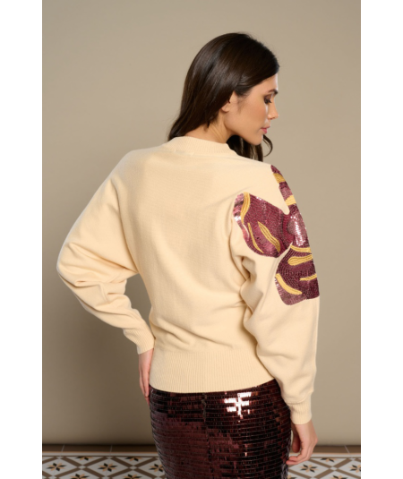 jersey-con-bordado-en-hombros-de-minueto