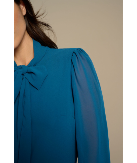 blusa-donna-con-lazada-al-cuello-de-minueto