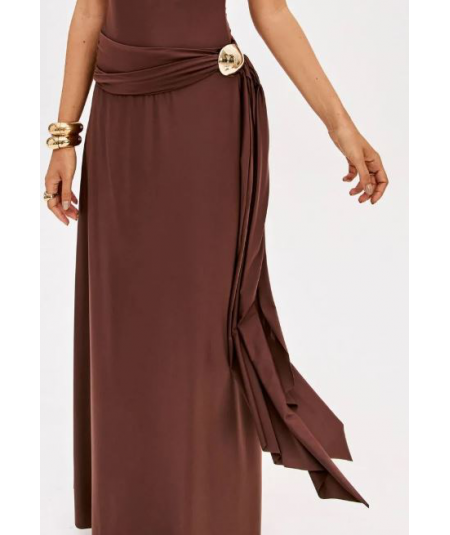 falda-larga-broche-oro-lan