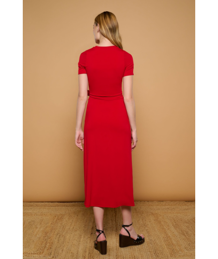 vestido-midi-de-manga-corta-cherry-drapeado-minueto