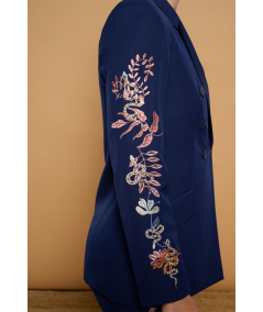 blazer-silene-bordados-de-minueto