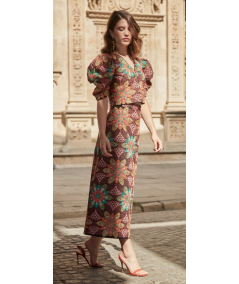 falda-midi-evase-con-estampado-flores-mandala-panambi