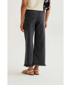 jeans-culotte-negro-deflecado-compania-fantastica