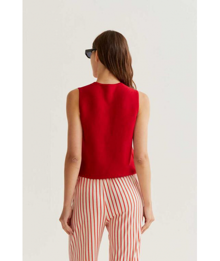 top-chaleco-punto-rojo-compania-fantastica