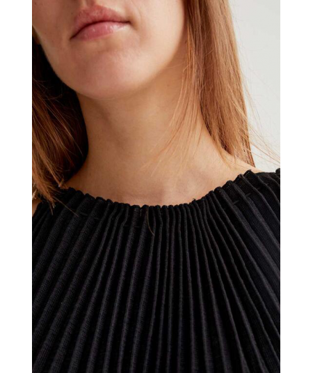 vestido-negro-plisado-msisa-compania-fantastica