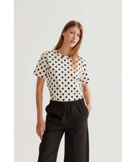 camiseta-polka-dots-bw-compania-fantastica