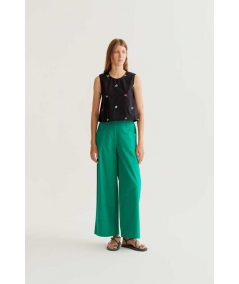 top-black-garden-flower-compania-fantastica