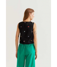 top-black-garden-flower-compania-fantastica