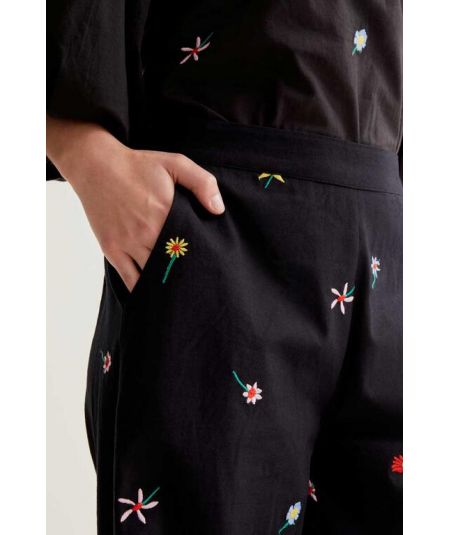 pantalon-black-garden-flowers-compania-fantastica
