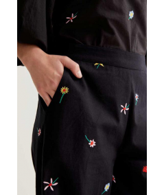pantalon-black-garden-flowers-compania-fantastica