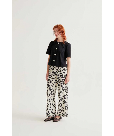 blusa-mcorta-boton-corazon-compania-fantastica