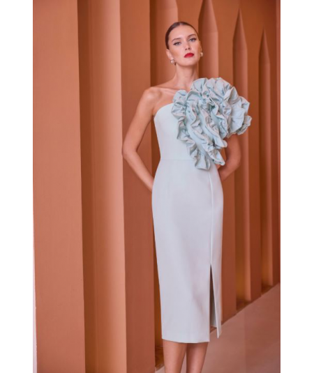 vestido-asimetrico-espiral-relieve-carla-ruiz