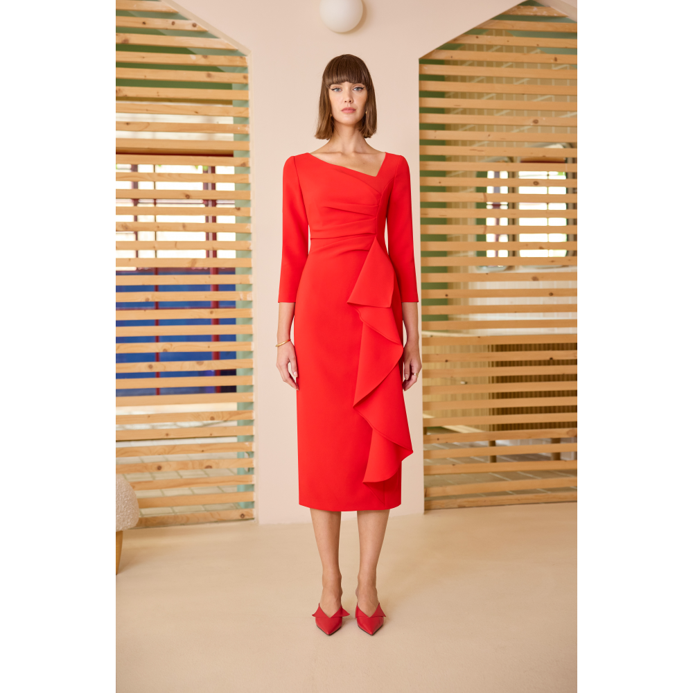 vestido-pliegues-con-volante-de-carla-ruiz